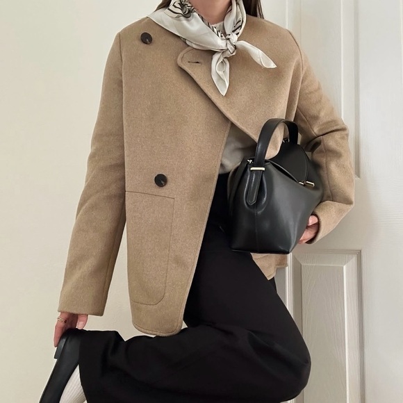 Everlane Women's Asymmetric Button Coat - Picture 6 of 7